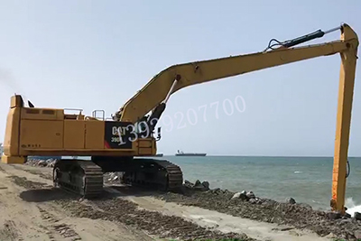 【挖掘機加長臂】挖掘機加長臂在施工的時有哪些優(yōu)勢和好處？